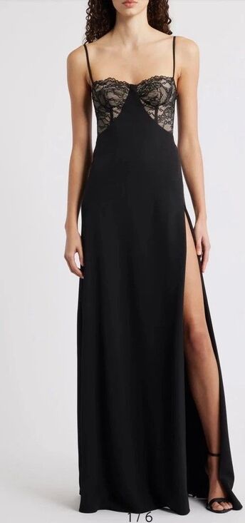 Black Halo Dresses & Skirts - Black Halo Coressa Underwire Lace Inset Stretchy Crepe Gown, Sz 12, New